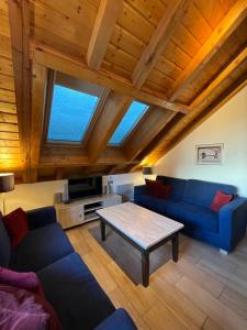 Chalets Chalet with mountainview : photos des chambres