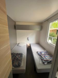 Campings Mobil Home 4-6 places Camping 4 etoiles : photos des chambres