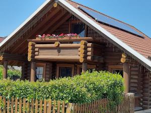 Log cabin in Harzgerode with balcony