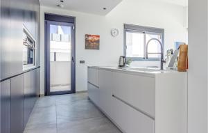 4 Bedroom Stunning Home In Rojales