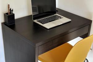 Stylish and Modern One-Bedroom Flat in Dorset