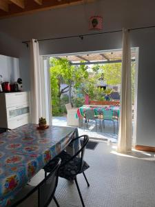 Maisons de vacances Maison invitant aux voyages 20mn de la plage : photos des chambres