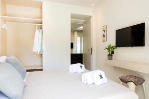 Dimi Brous Apartments by CorfuEscapes