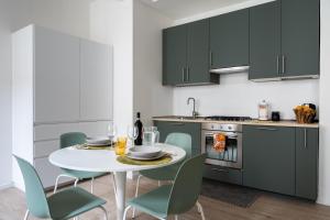 Historical Centre Olive Apartment