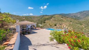 Casa Rural Moreno Canillas de Albaida by Ruralidays