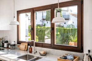 Golden Mile Designer Penthouse