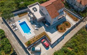 5 Bedroom Nice Home In Vela Luka