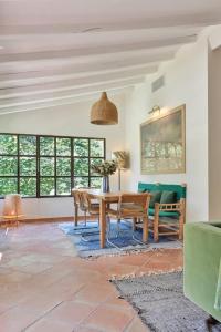 Villas NOUVEAU Cabane Tropez, villa au coeur du village. : photos des chambres