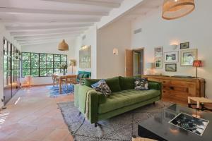 Villas NOUVEAU Cabane Tropez, villa au coeur du village. : photos des chambres