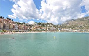 Appartements Beautiful Apartment In Menton With Wifi : photos des chambres