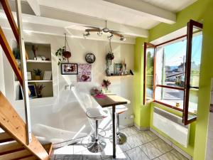 Le Clocher, Studio duplex avec clim