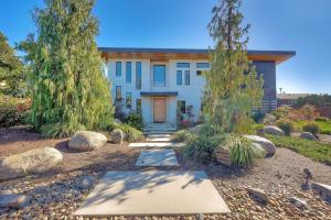 Bali Hai, Luxury, High-End Encinitas Home, Large Outdoor Living Area