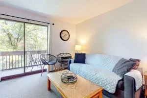 The Village's Charmer - Bristol