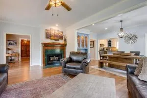 Home in Cimarron National Golf Club with Hot Tub! - Guthrie