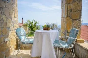 Ονειρόπετρα - Ano Trikala