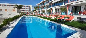 AZAHAR BEACH Red Apartments & Spa