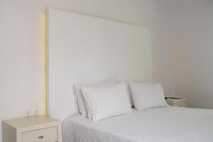Double Room with Pool View room in Giannoulaki Resort
