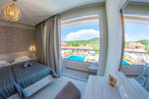 Jasmine Hotel & Apartments