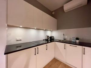 K22 Slawinska 503 Sun-City Apart Warsaw