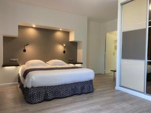 Maisons d'hotes l'Aventure : Chambre Double avec Salle de Bains Privative