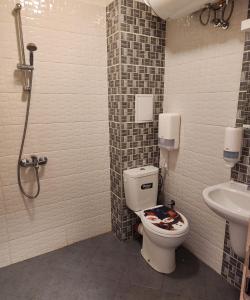 Colonel apartment 963