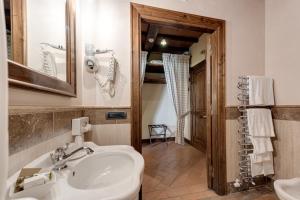 Double Room room in Locanda Poggioleone