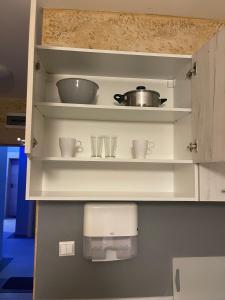 Colonel apartment 956