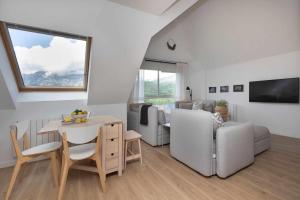 PanticAsa Amarilla by BeValle