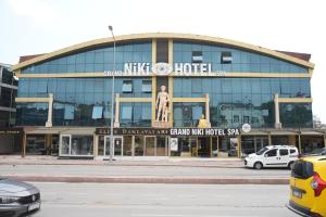 Grand Niki Hotel & Spa