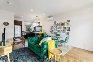3 Bedroom Stunner in Hobsonville - WiFi - Netflix