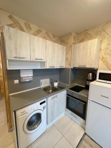 Colonel apartment 946