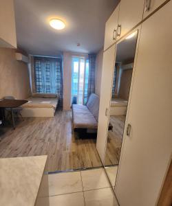 Colonel apartment 944