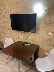 Colonel apartment 936