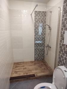 Colonel apartment 957