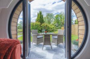 Woodys - 1 Bedroom Pod - Cold Inn