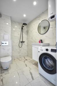 Sunny Seaside Retreat 2BD Apartment in Nesebar by Flat Mаnаger