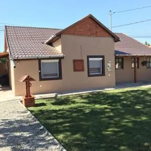 Flóra vendégház Tiszafüred - Kisjustus