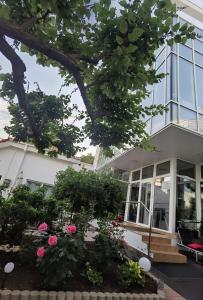 Fitness House with garden