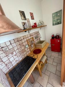 DOMUS PARVA - Villa con bio-piscina, spa privata e appartamenti panoramici