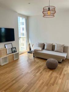 Donaublick Oasis: Stylische Wohnung
