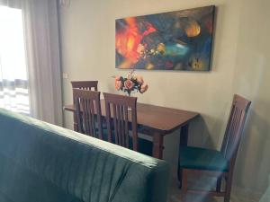 Staycation, City Center Apartment with balcony