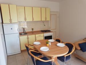 Apartment Punta Mira - Novalja - Including 2x Bikes, 1x SUP Board & Free Parking 24-7