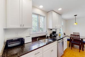 Belmont Beach Cottage