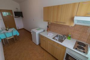 Apartments by the sea Supetarska Draga - Gornja, Rab - 21380