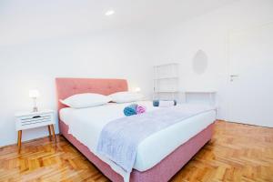 Family friendly house with a swimming pool Plano, Trogir - 21403