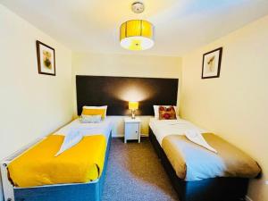 Cakemuir Detached House, 3 Bed, Free parking &Private Garden