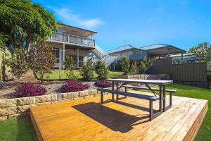 Serenity at Umina Beach Renovated Coastal Retreat