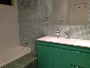 Coastal Retreat - Beachfront