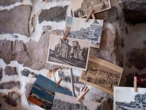 Maisons de vacances Stone-house cottage in Saussey with garden : photos des chambres