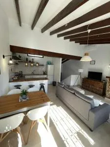Beautiful Town House, Morairia - Cap Blanc